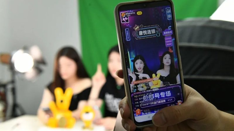 上海钟点工家政服务的收费标准通常由以下几个因素构成：